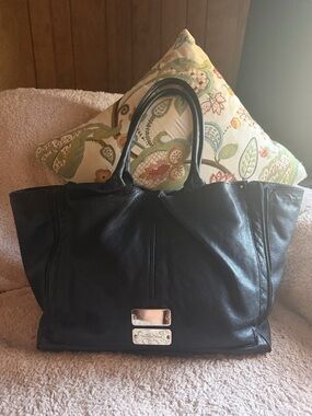 See By Chloe Nellie East-West Large Black Leather Tote Bag